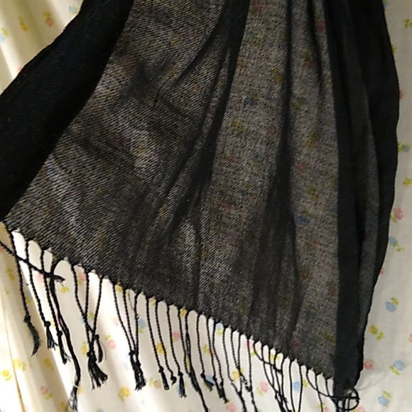 Scarf - Picture 4 of 6